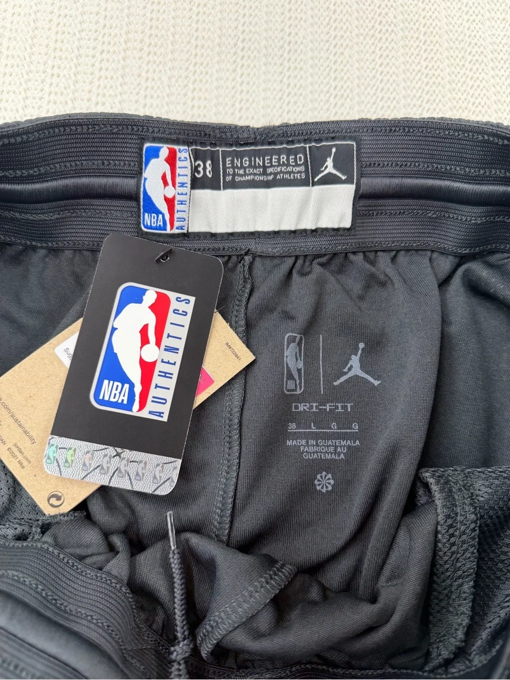 Minnesota Timberwolves Authentic On Court Game Shorts - Gray - size S/L